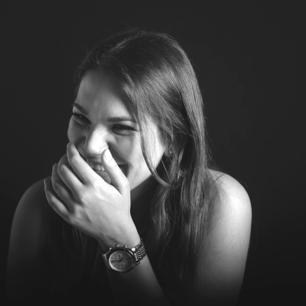 Meet your Posher, Claudia sofia